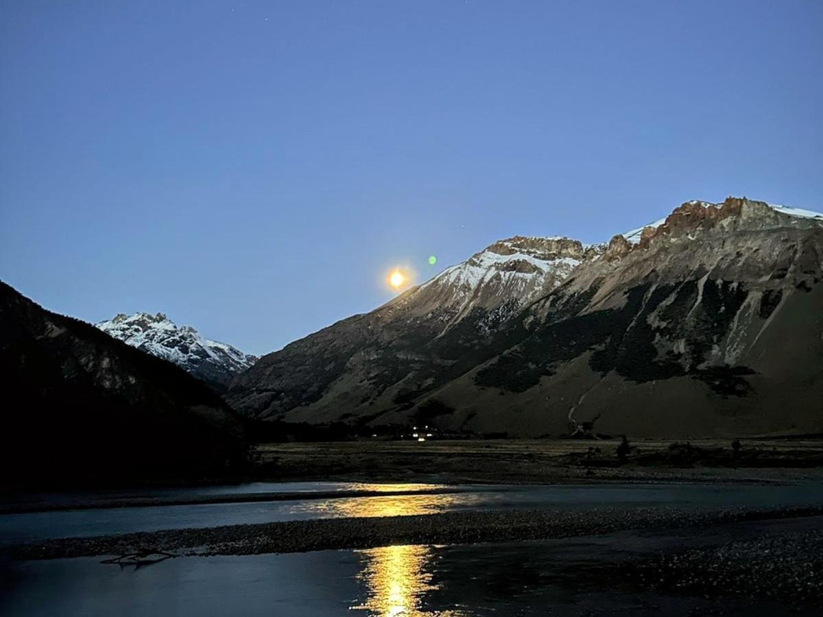 Camping Rio De Las Vueltas El Chaltén Zewnętrze zdjęcie