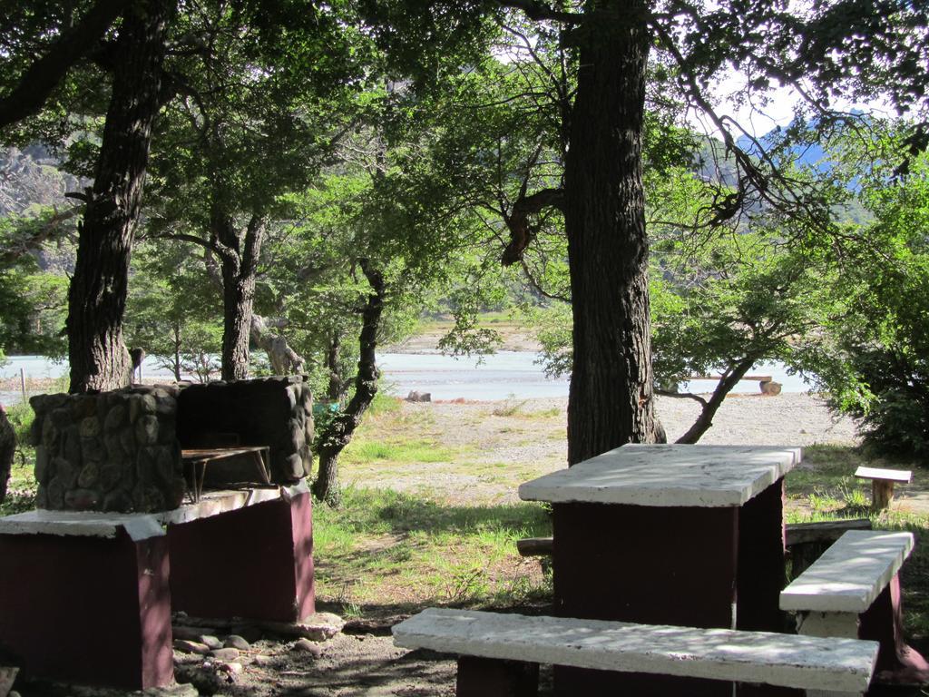 Camping Rio De Las Vueltas El Chaltén Zewnętrze zdjęcie